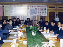 2002年2月，交通部原副部长李居昌莅临集团视察工作